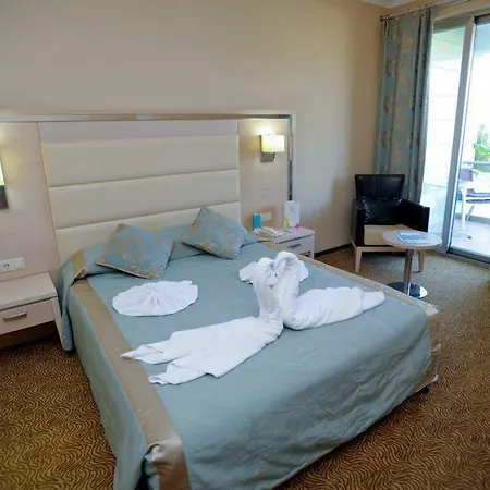 Hotel Grand Belish Guzelcamlı