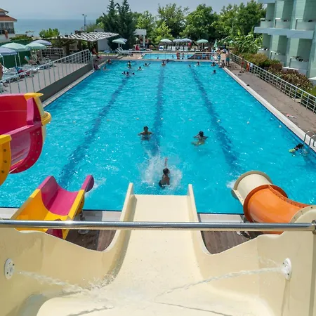 Grand Belish Hotel
